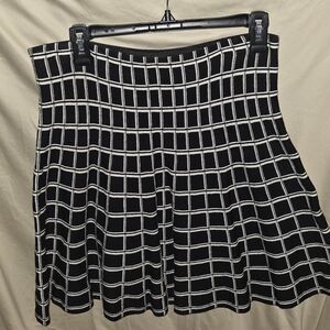 Black & White Grid A-Line Skirt LG